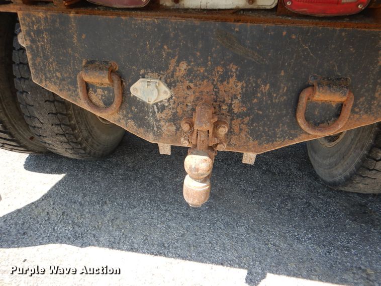 image for item DG4864 1995 Ford F80 dump truck