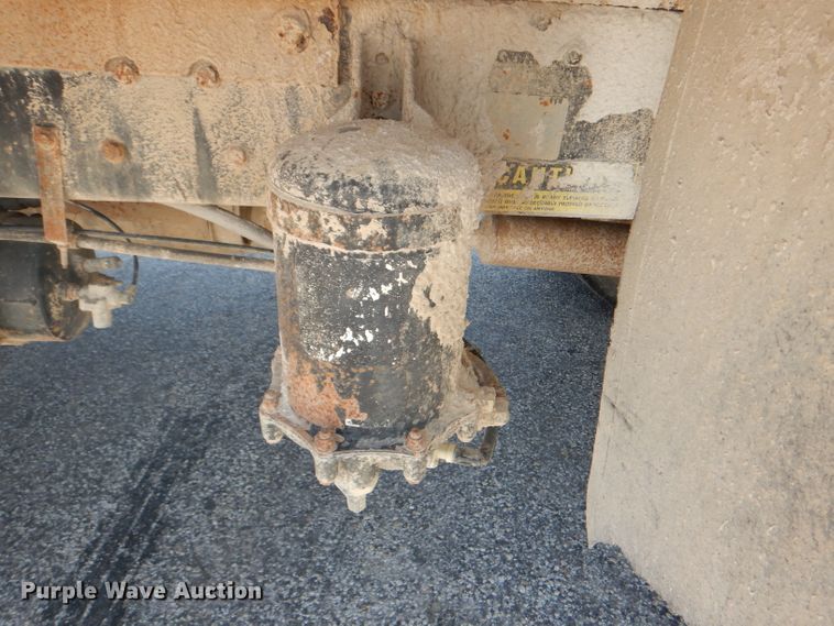 image for item DG4864 1995 Ford F80 dump truck