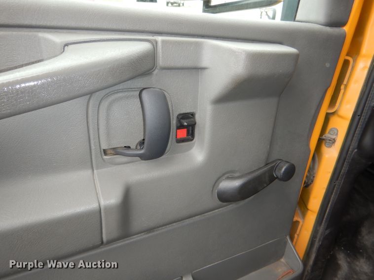 image for item DG4865 2011 Chevrolet Express G3500 Thomas school bus