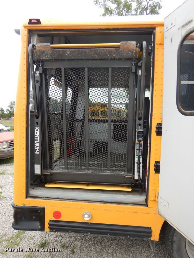 image for item DG4865 2011 Chevrolet Express G3500 Thomas school bus