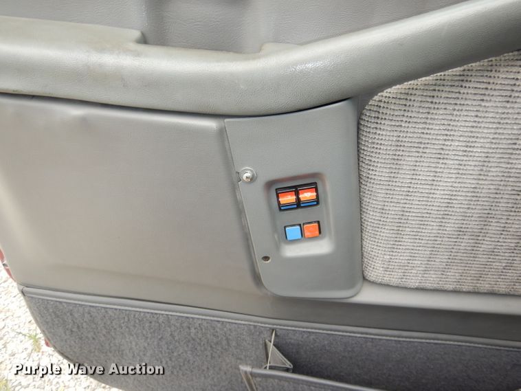 image for item DG4866 1997 Ford Aerostar XLT van