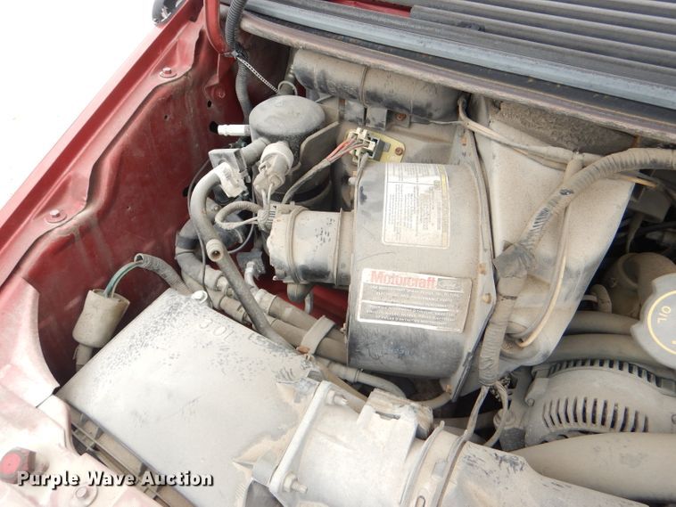 image for item DG4866 1997 Ford Aerostar XLT van