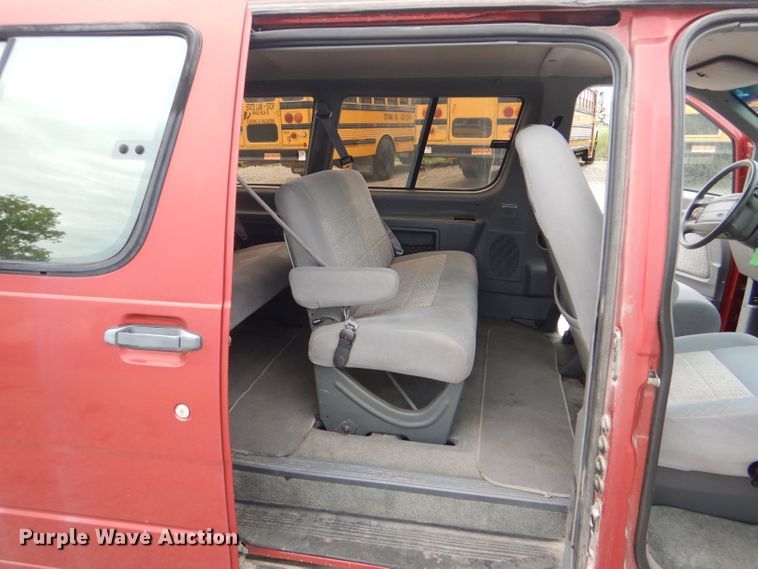 image for item DG4866 1997 Ford Aerostar XLT van