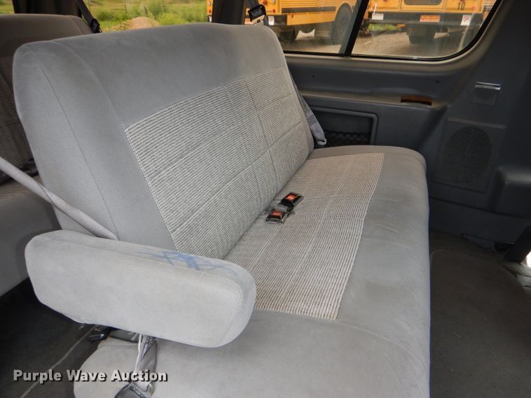 image for item DG4866 1997 Ford Aerostar XLT van