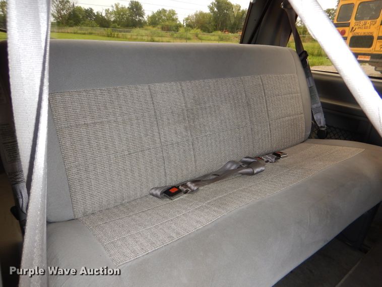 image for item DG4866 1997 Ford Aerostar XLT van