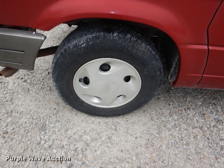 image for item DG4866 1997 Ford Aerostar XLT van