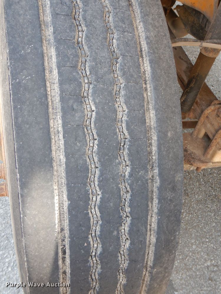 image for item DG4867 2001 Freightliner FS65 school bus