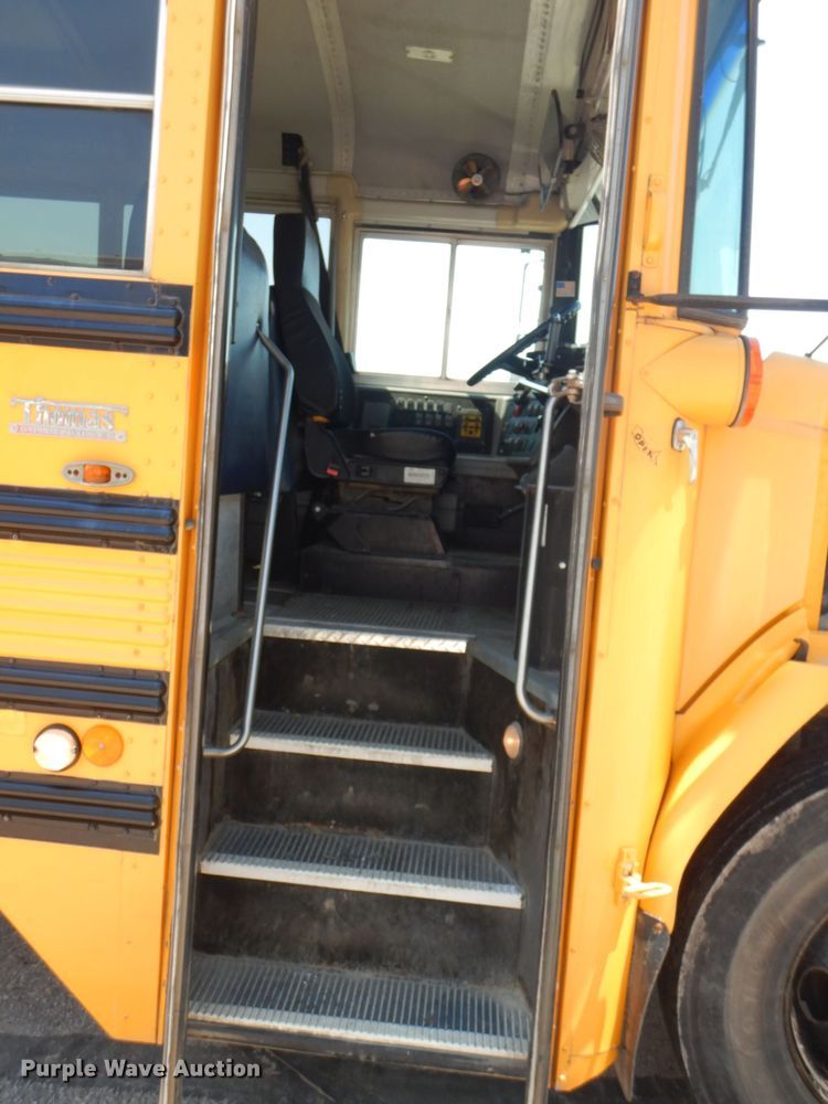 image for item DG4867 2001 Freightliner FS65 school bus