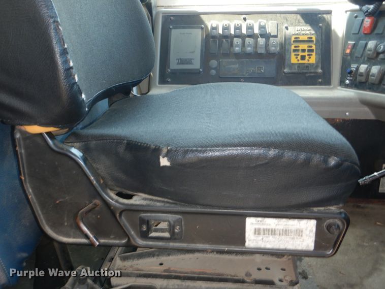 image for item DG4867 2001 Freightliner FS65 school bus