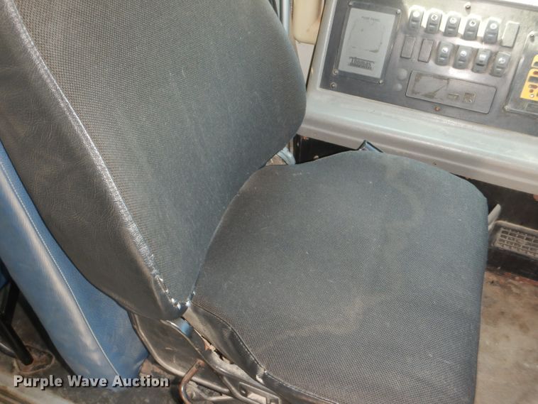 image for item DG4867 2001 Freightliner FS65 school bus