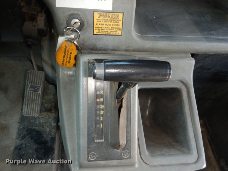 image for item DG4867 2001 Freightliner FS65 school bus