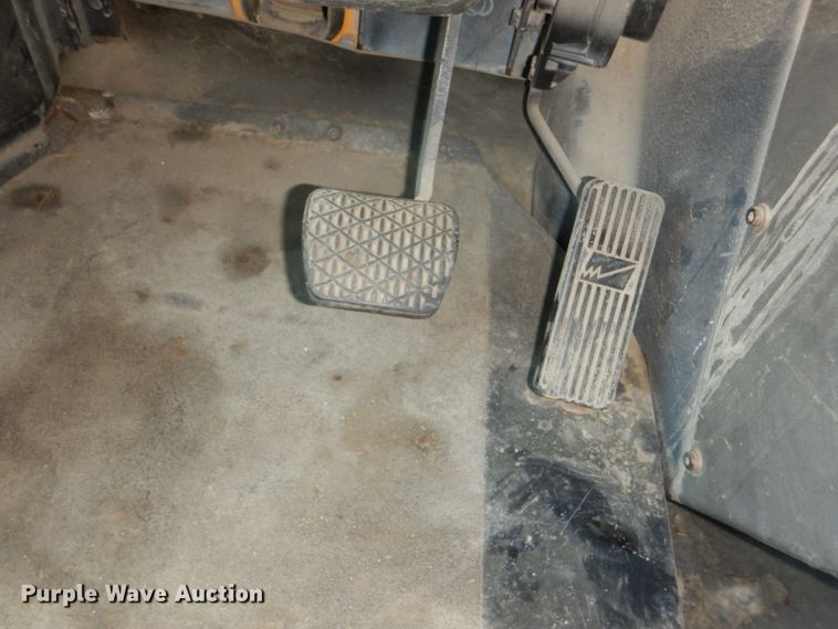 image for item DG4867 2001 Freightliner FS65 school bus