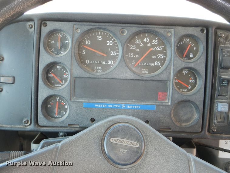 image for item DG4867 2001 Freightliner FS65 school bus