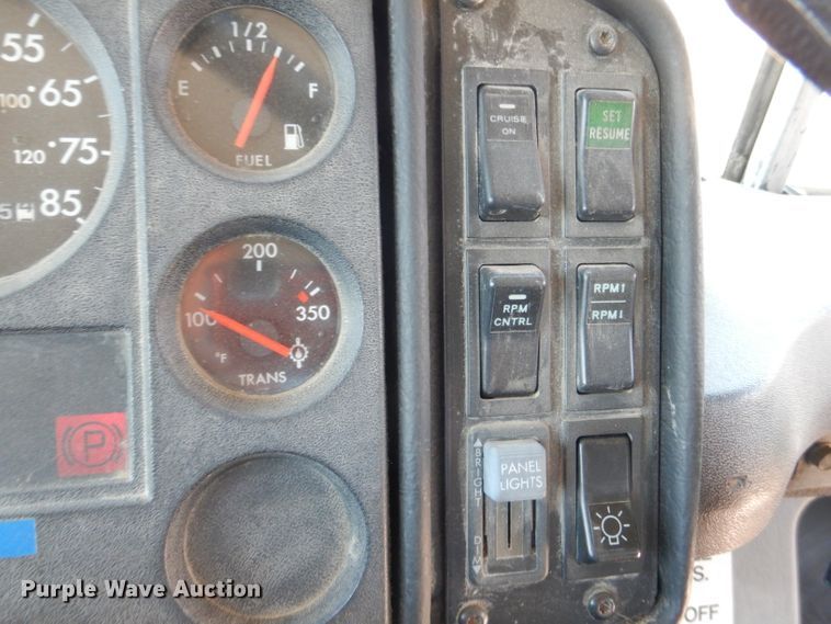 image for item DG4867 2001 Freightliner FS65 school bus