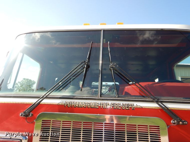 image for item DG4870 1992 Ottawa E-1 pumper rescue fire truck