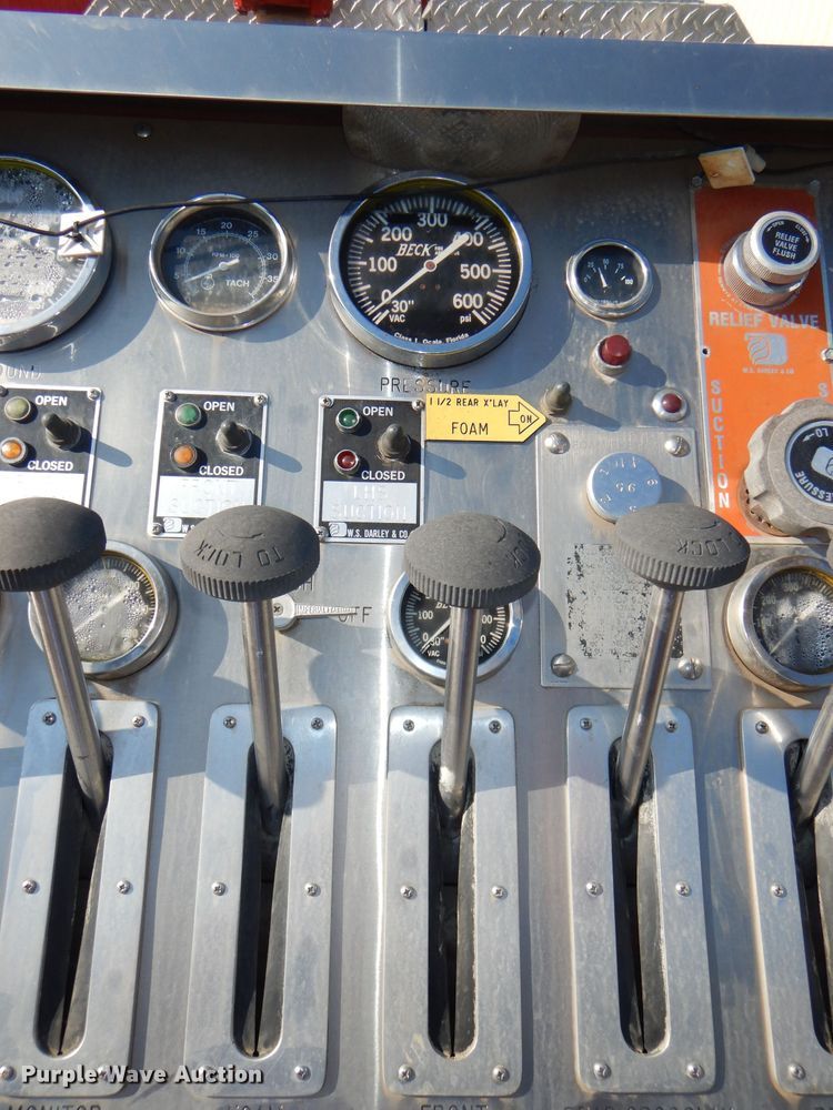 image for item DG4870 1992 Ottawa E-1 pumper rescue fire truck