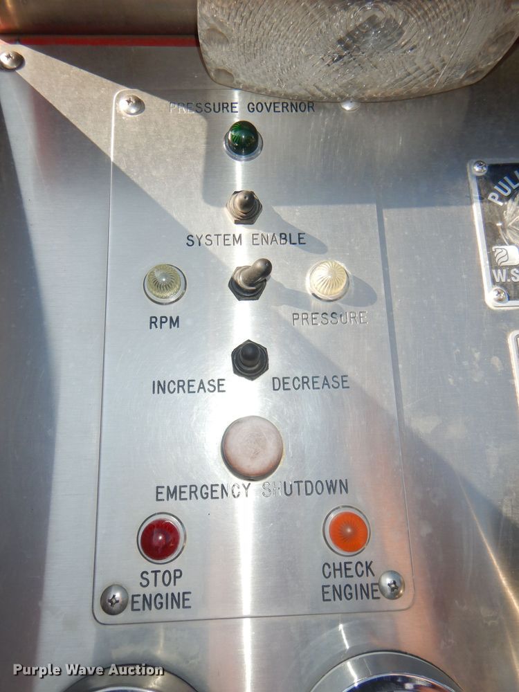 image for item DG4870 1992 Ottawa E-1 pumper rescue fire truck