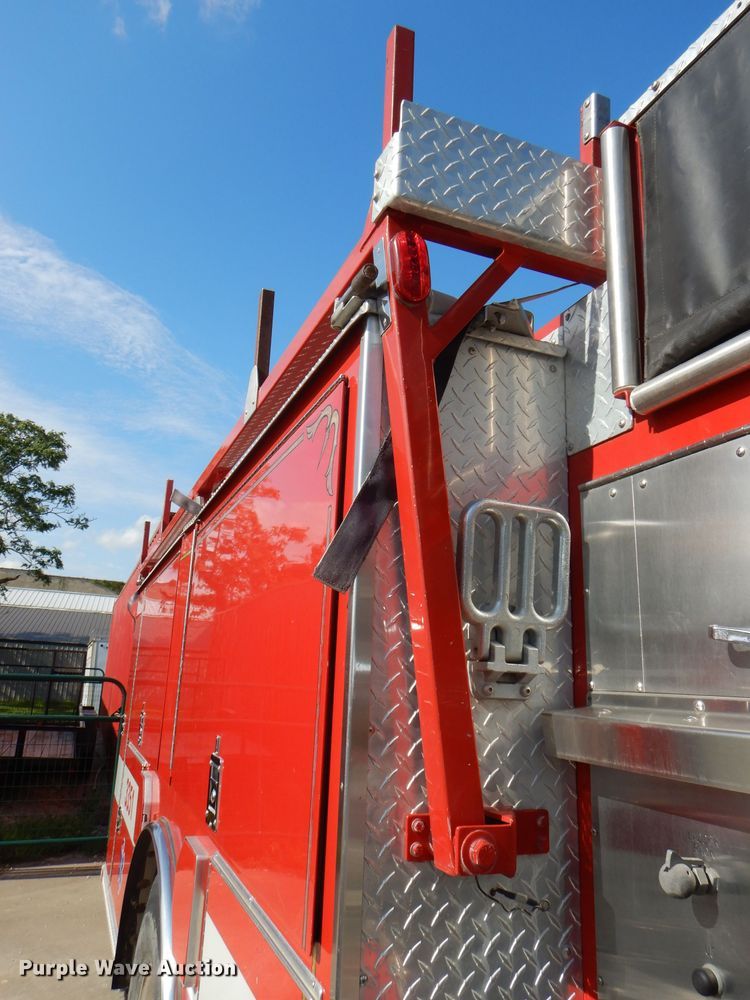 image for item DG4870 1992 Ottawa E-1 pumper rescue fire truck