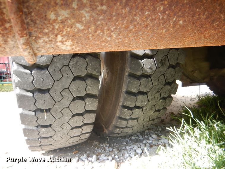 image for item DG4870 1992 Ottawa E-1 pumper rescue fire truck