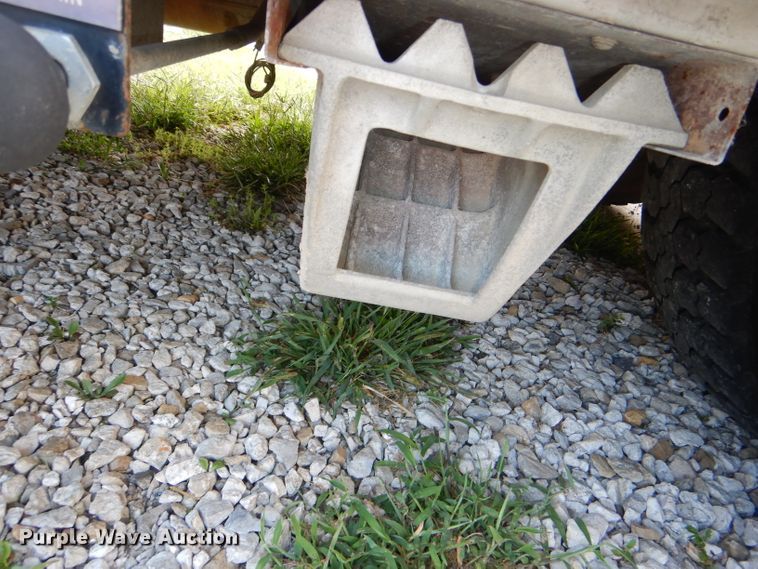 image for item DG4870 1992 Ottawa E-1 pumper rescue fire truck