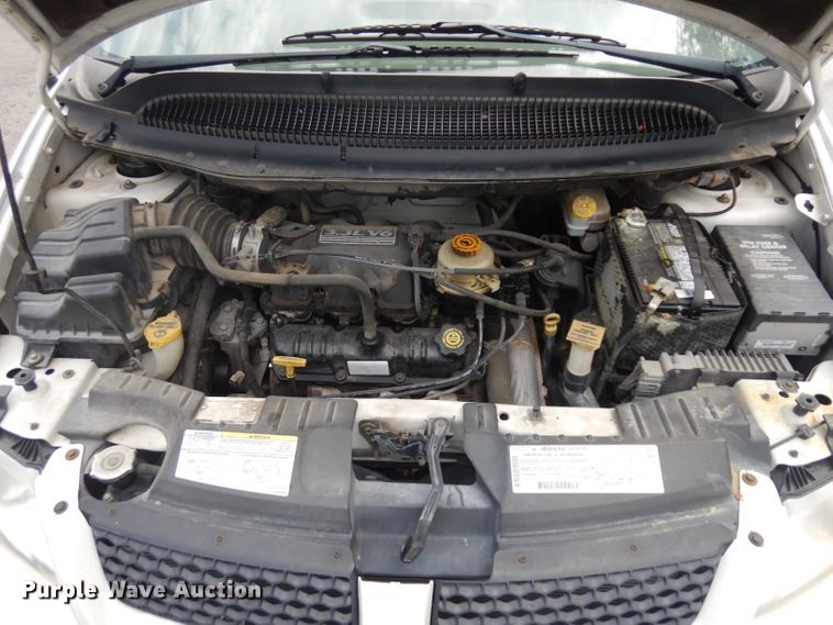 image for item DH0324 2002 Dodge Caravan minivan