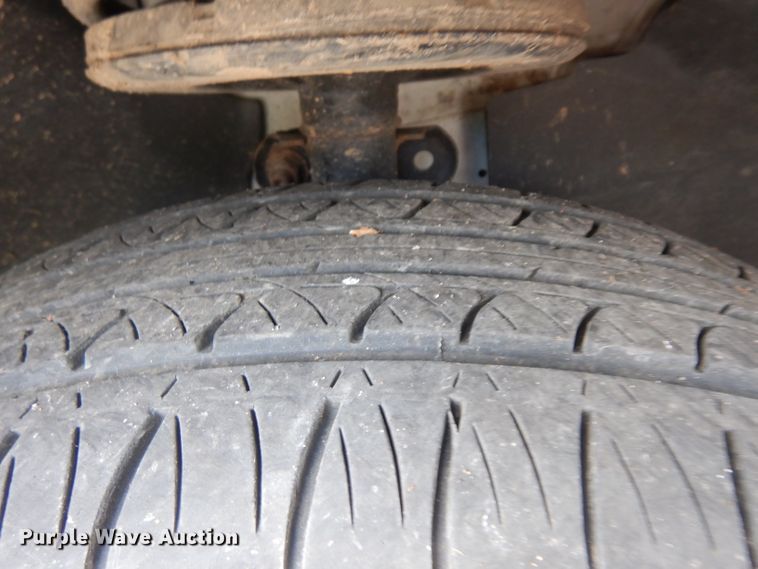 image for item DH0324 2002 Dodge Caravan minivan