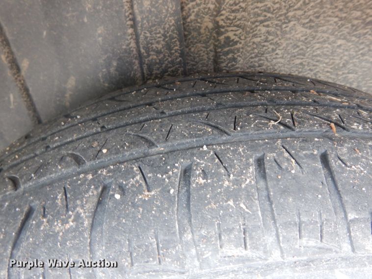 image for item DH0324 2002 Dodge Caravan minivan