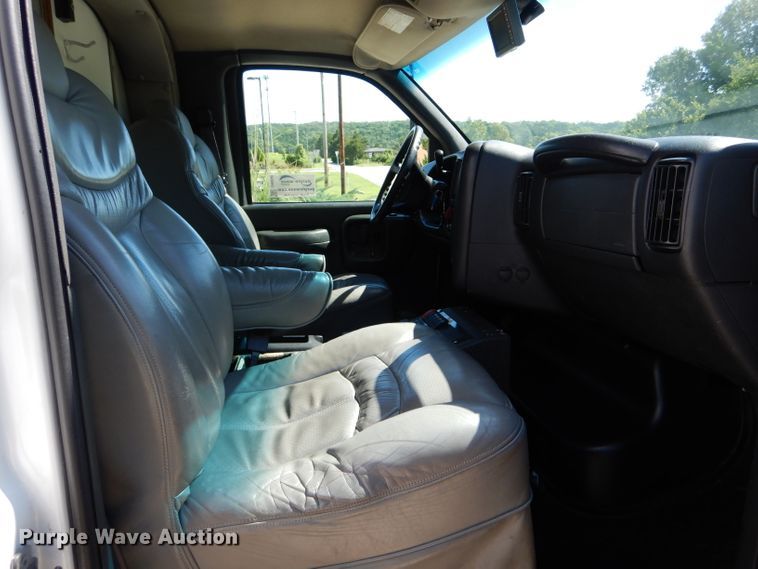 image for item DH6046 2009 Chevrolet C4500 ambulance