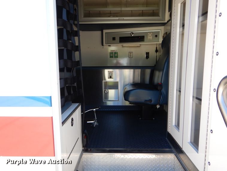 image for item DH6046 2009 Chevrolet C4500 ambulance