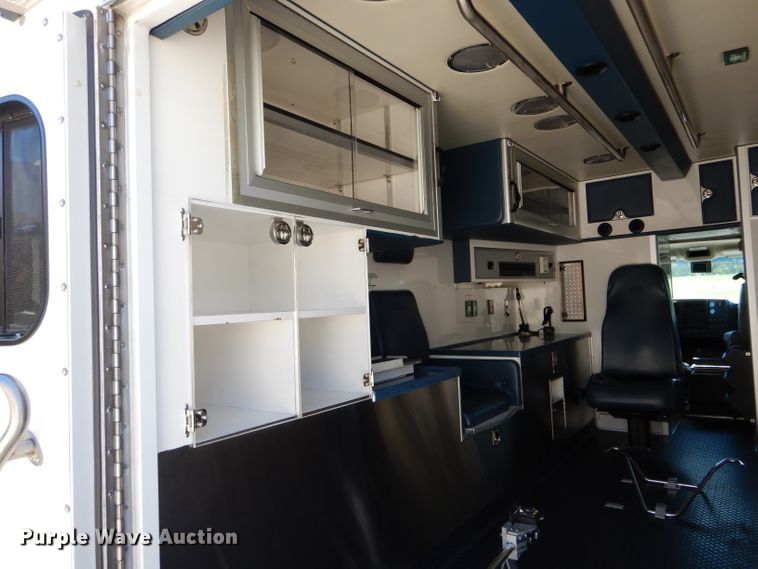 image for item DH6046 2009 Chevrolet C4500 ambulance