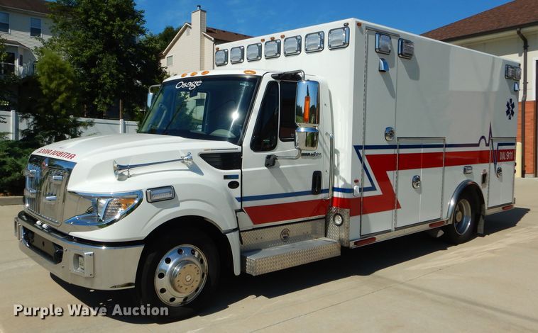 image for item DH6047 2014 International TerraStar ambulance