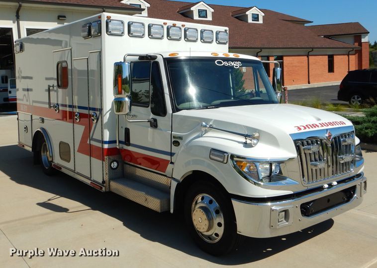 image for item DH6047 2014 International TerraStar ambulance