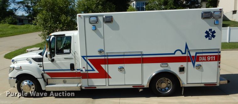 image for item DH6047 2014 International TerraStar ambulance