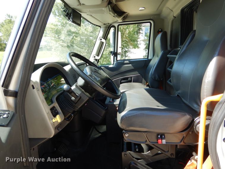 image for item DH6047 2014 International TerraStar ambulance