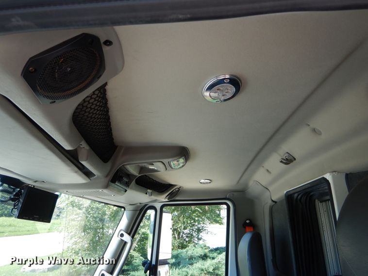 image for item DH6047 2014 International TerraStar ambulance