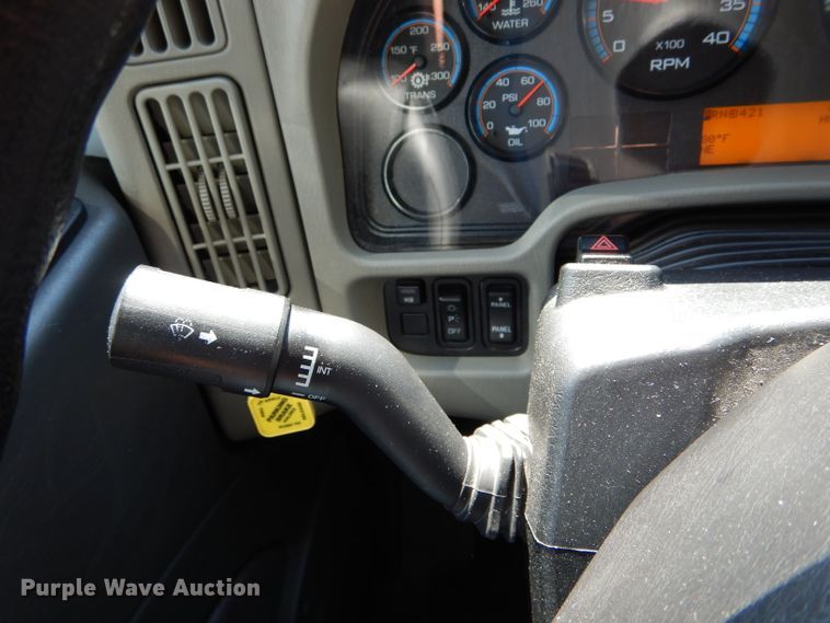 image for item DH6047 2014 International TerraStar ambulance