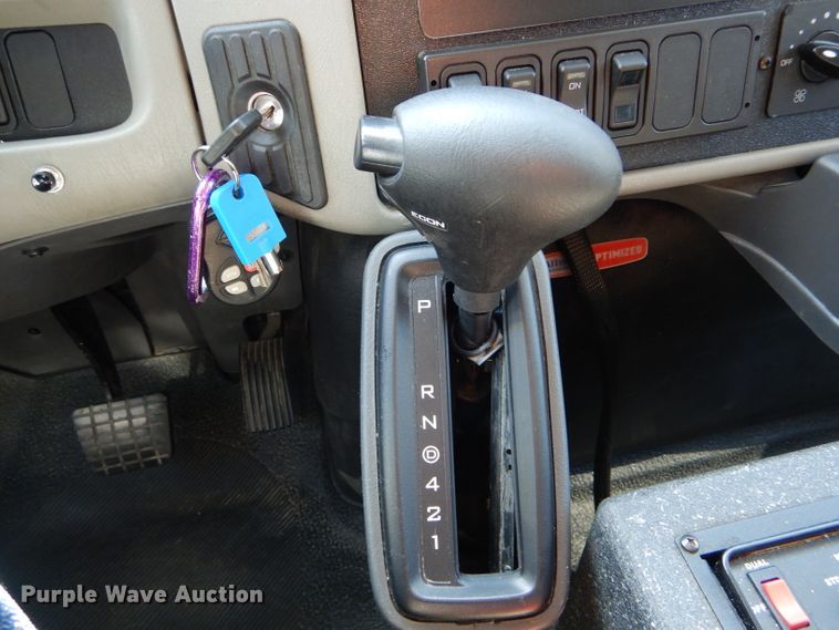 image for item DH6047 2014 International TerraStar ambulance