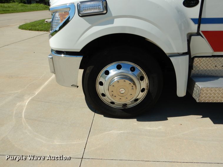 image for item DH6047 2014 International TerraStar ambulance