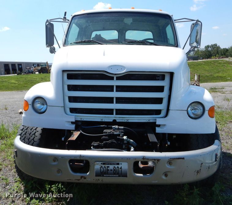 image for item DH6055 1999 Sterling L-Line sludge spreader truck