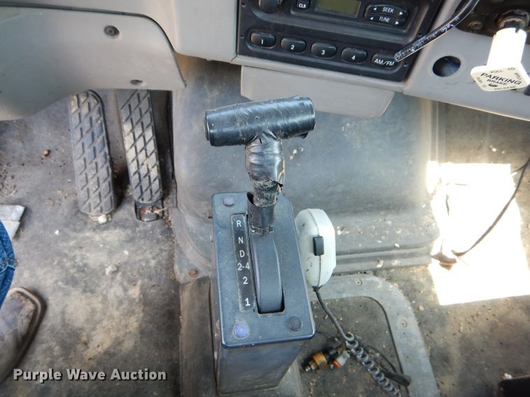 image for item DH6055 1999 Sterling L-Line sludge spreader truck