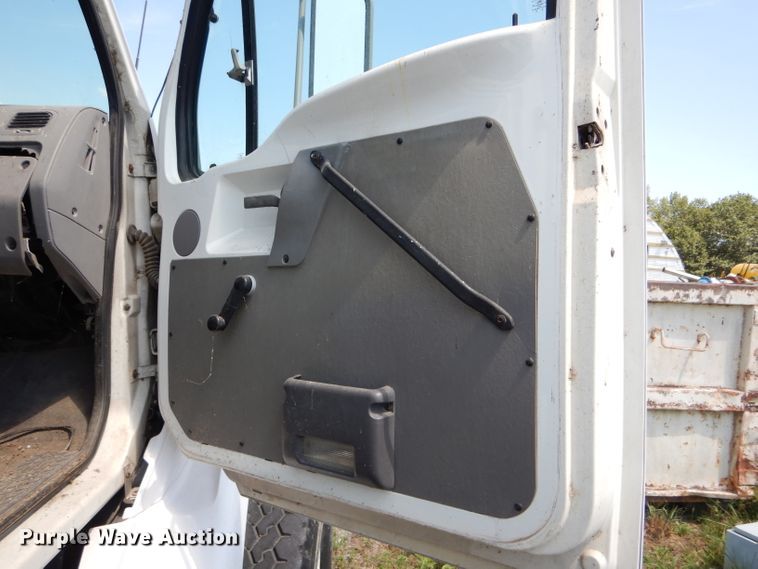 image for item DH6055 1999 Sterling L-Line sludge spreader truck