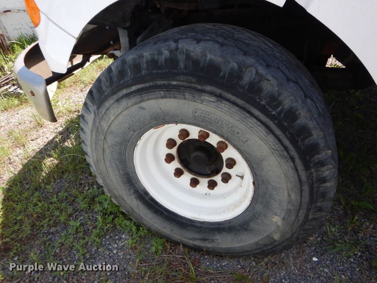 image for item DH6055 1999 Sterling L-Line sludge spreader truck