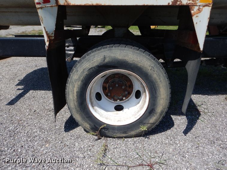 image for item DH6055 1999 Sterling L-Line sludge spreader truck