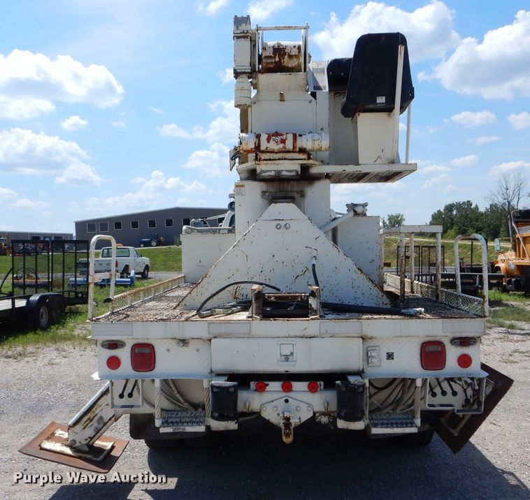 image for item DH6056 1993 Ford F800 bucket truck
