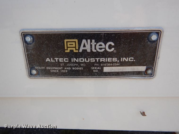 image for item DH6056 1993 Ford F800 bucket truck