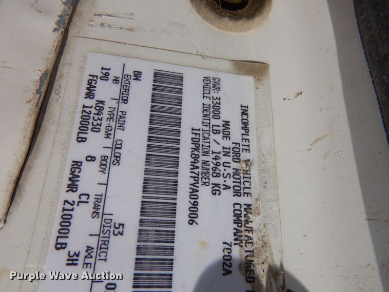 image for item DH6056 1993 Ford F800 bucket truck