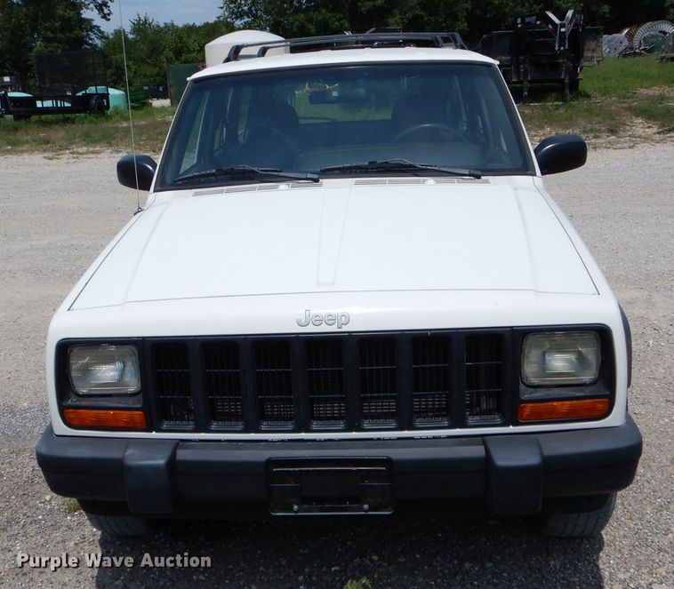 image for item DH6059 2000 Jeep Cherokee SUV