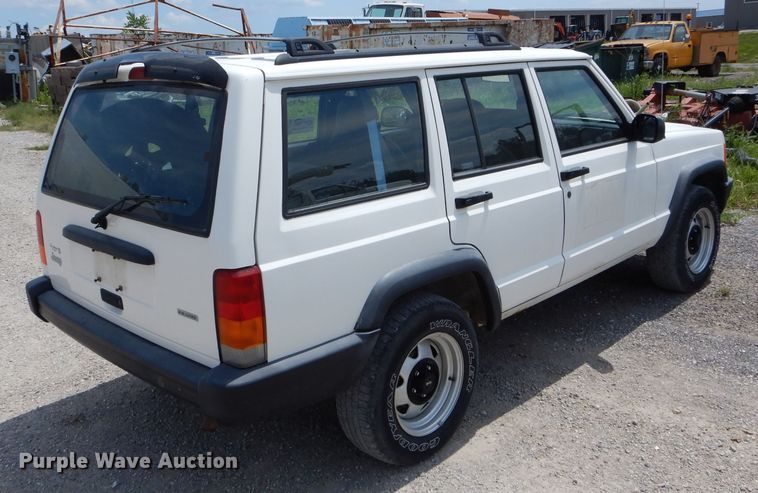 image for item DH6059 2000 Jeep Cherokee SUV