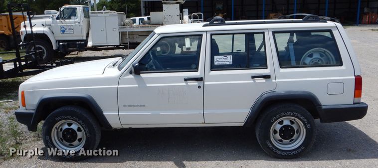 image for item DH6059 2000 Jeep Cherokee SUV
