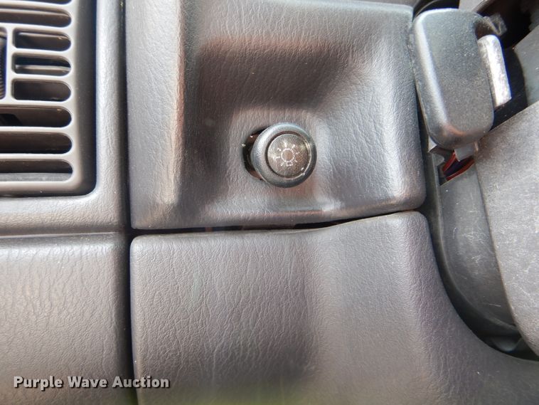 image for item DH6059 2000 Jeep Cherokee SUV